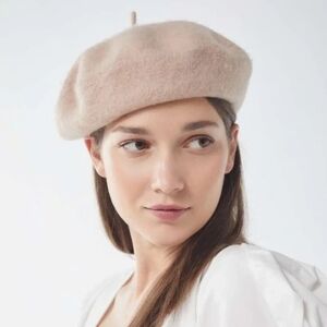 Urban Outfitters UO 100% Wool Beige Beret Classic French Hat